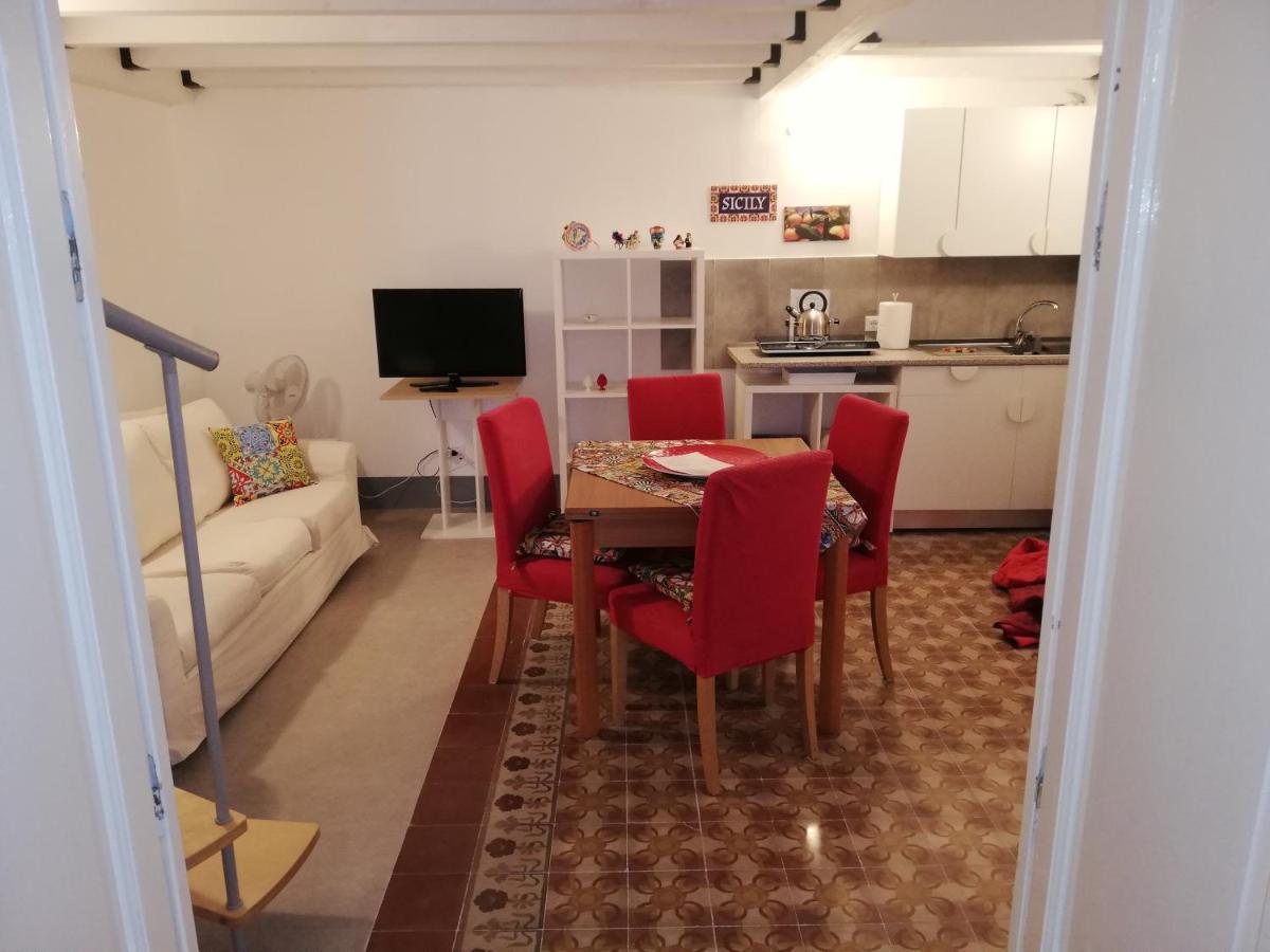 Il Posto Giusto Station Rooms 팔레르모 외부 사진